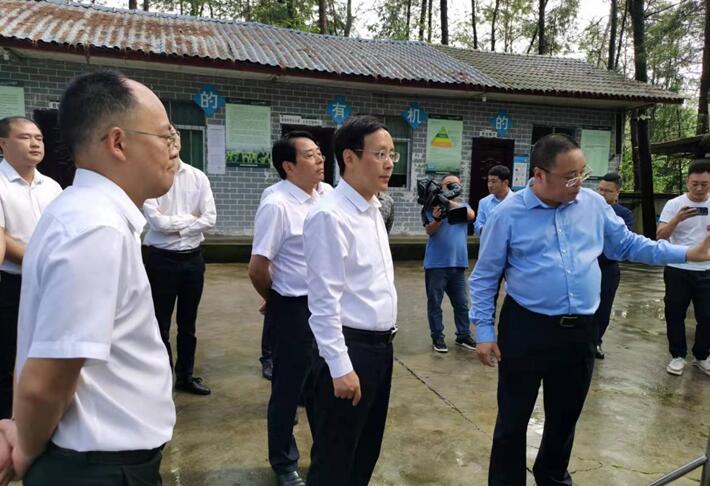 市委副書記喻在崗來公司調研農(nóng)業(yè)產(chǎn)業(yè)發(fā)展