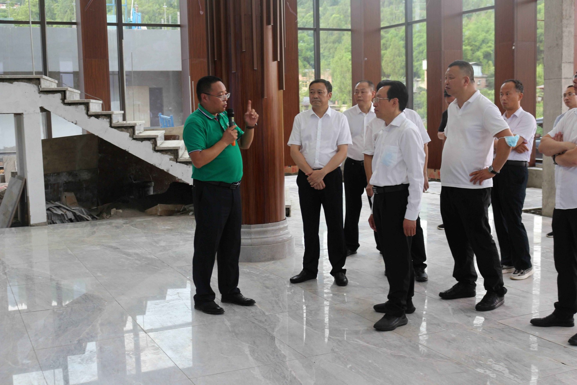 省人大常委會副主任王菲一行來我公司調(diào)研指導(dǎo)工作